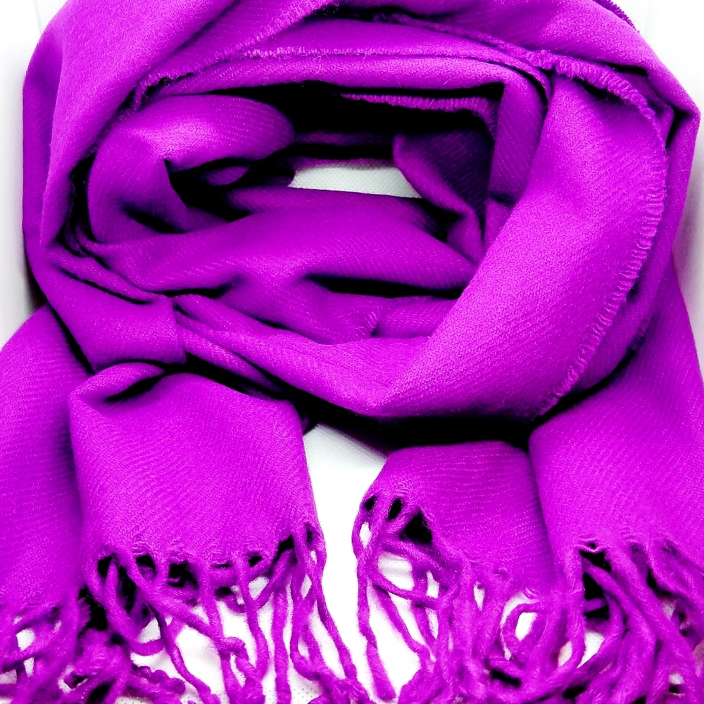 🏷Violet Fringe Scarf